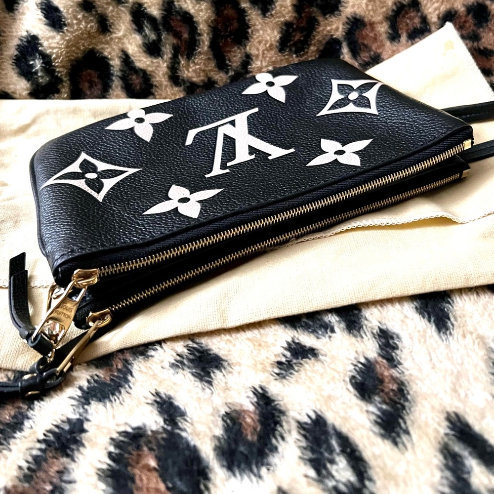 👑✅PRICE FIRM✅AUTHENTIC Louis Vuitton Bicolor Double Zip - Picture 8 of 17